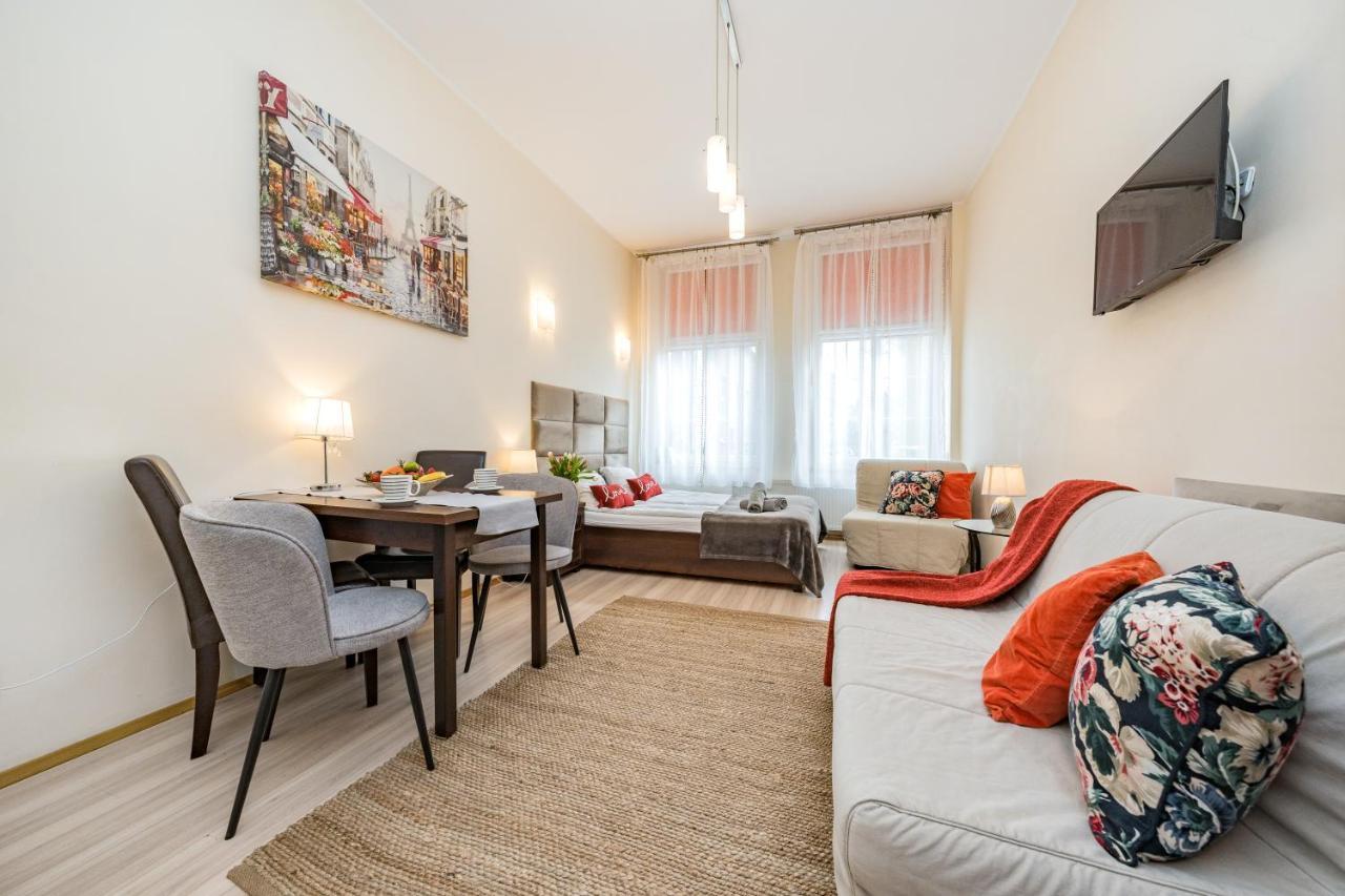 Apartamenty Przytulne Starowka Old Town Ogarna กดัญสก์ ภายนอก รูปภาพ